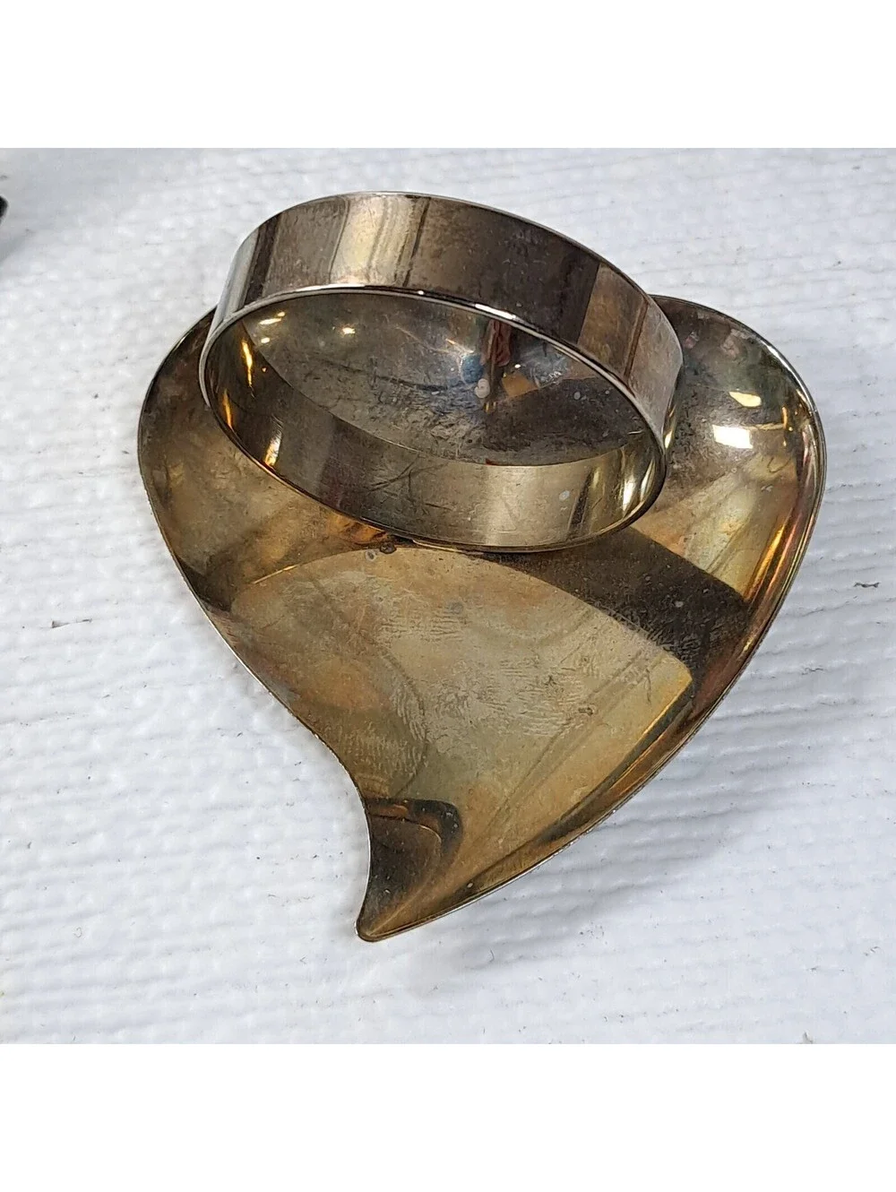 Heart napkin ring holders metal set 6 brass silver Valentine's Day love modern